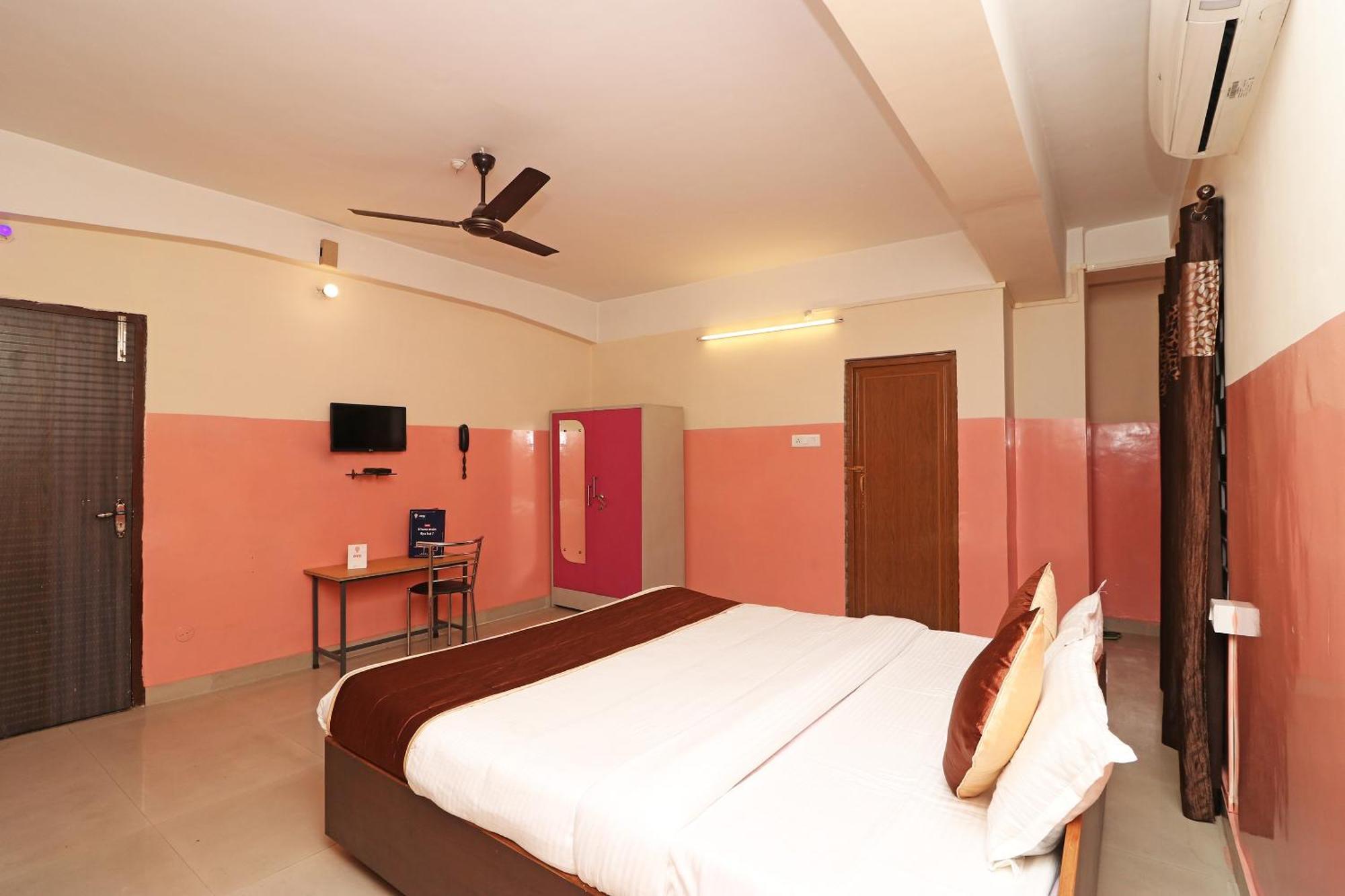 Hotel O Prabha Palace